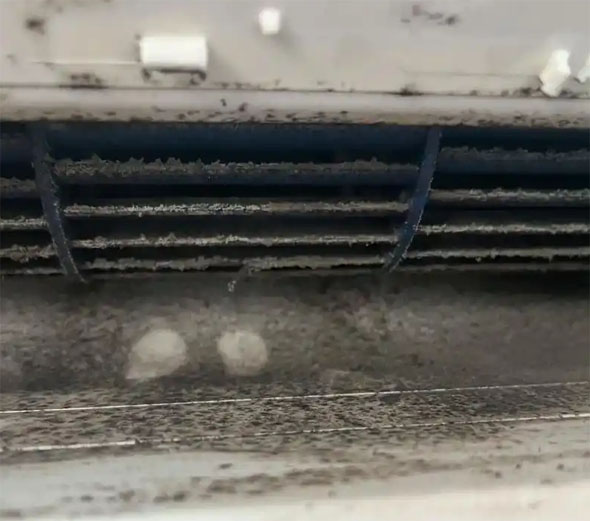 沽源空调吹的风有股烧焦味是怎么回事